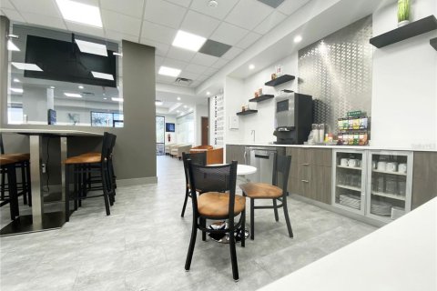 Купить коммерческую недвижимость в Орландо, Флорида 1072.65м2, № 1881262 - фото 13