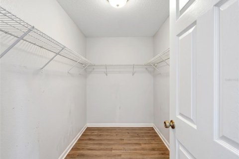 House in Ocala, Florida 3 bedrooms, 162.21 sq.m. № 2221562 - photo 13