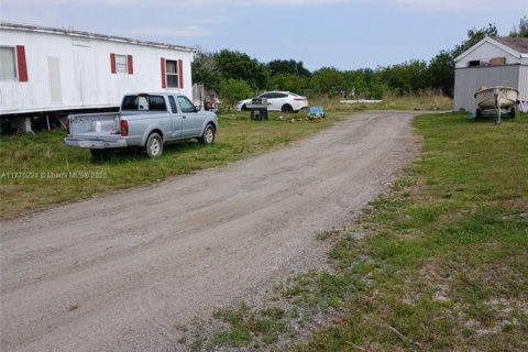 Terreno en venta en St. Lucie, Florida № 1706698 - foto 12
