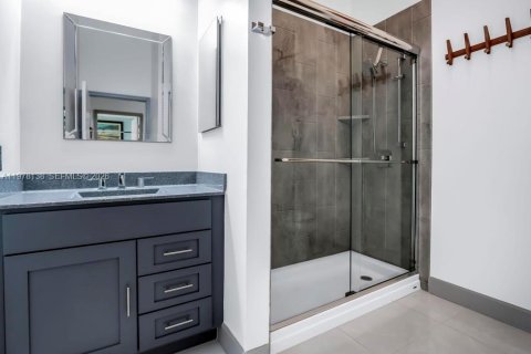 House in Sunrise, Florida 3 bedrooms, 135.64 sq.m. № 2060830 - photo 22