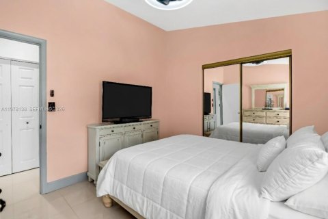 House in Sunrise, Florida 3 bedrooms, 135.64 sq.m. № 2060830 - photo 21