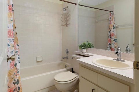 Casa en venta en Brandon, Florida, 3 dormitorios, 116.96 m2 № 1907530 - foto 13