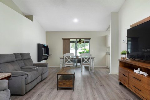 Casa en venta en Brandon, Florida, 3 dormitorios, 116.96 m2 № 1907530 - foto 24