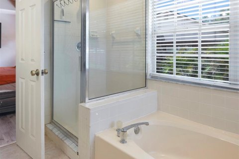 Casa en venta en Brandon, Florida, 3 dormitorios, 116.96 m2 № 1907530 - foto 16