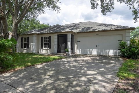Casa en venta en Brandon, Florida, 3 dormitorios, 116.96 m2 № 1907530 - foto 1