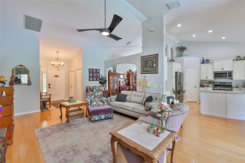 House in Apollo Beach, Florida 3 bedrooms, 168.34 sq.m. № 1670272 - photo 24