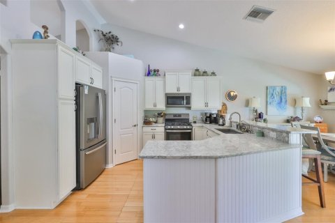 House in Apollo Beach, Florida 3 bedrooms, 168.34 sq.m. № 1670272 - photo 10