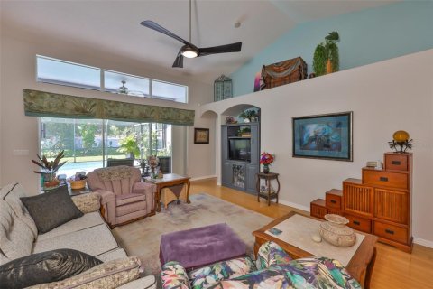 House in Apollo Beach, Florida 3 bedrooms, 168.34 sq.m. № 1670272 - photo 8