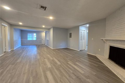 Apartment in Largo, Florida 3 bedrooms, 113.81 sq.m. № 1917126 - photo 12