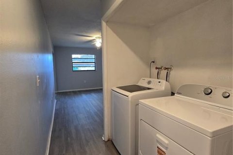 Apartment in Largo, Florida 3 bedrooms, 113.81 sq.m. № 1917126 - photo 14