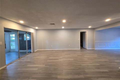 Apartment in Largo, Florida 3 bedrooms, 113.81 sq.m. № 1917126 - photo 21