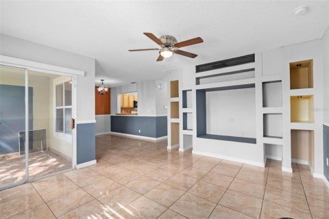 Townhouse in Kissimmee, Florida 3 bedrooms, 135.64 sq.m. № 2230361 - photo 8