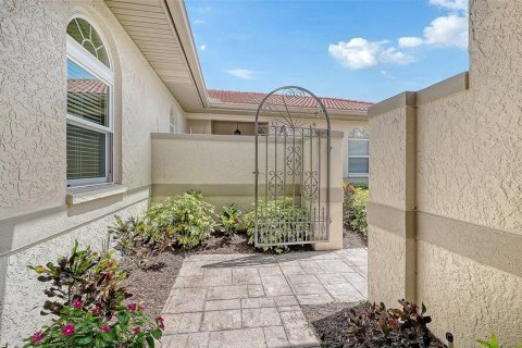 Villa ou maison à vendre à Sarasota, Floride: 2 chambres, 140.56 m2 № 2195868 - photo 20