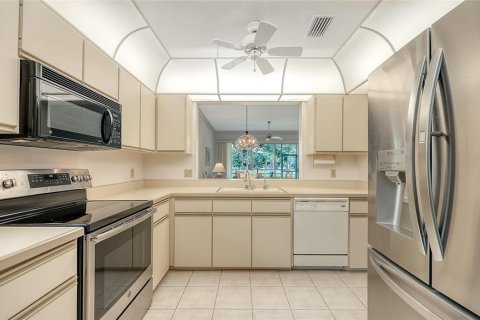 Villa ou maison à vendre à Sarasota, Floride: 2 chambres, 140.56 m2 № 2195868 - photo 11