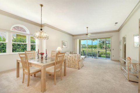 Villa ou maison à vendre à Sarasota, Floride: 2 chambres, 140.56 m2 № 2195868 - photo 3