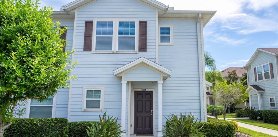 Adosado en Kissimmee, Florida 4 dormitorios, 157.38 m2 № 1912232