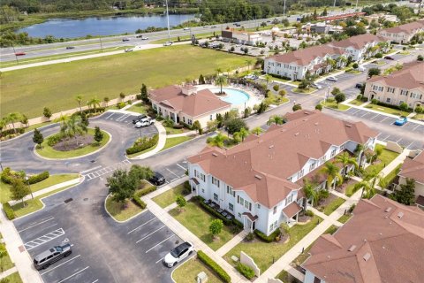 Adosado en venta en Kissimmee, Florida, 4 dormitorios, 157.38 m2 № 1912232 - foto 12