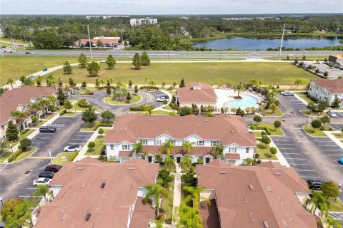 Adosado en venta en Kissimmee, Florida, 4 dormitorios, 157.38 m2 № 1912232 - foto 8