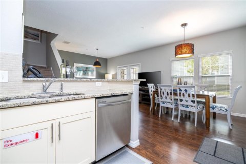 Adosado en venta en Kissimmee, Florida, 4 dormitorios, 157.38 m2 № 1912232 - foto 27
