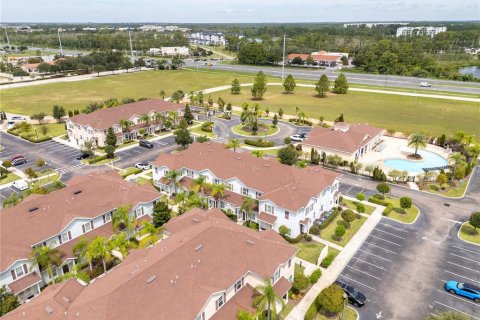 Adosado en venta en Kissimmee, Florida, 4 dormitorios, 157.38 m2 № 1912232 - foto 6