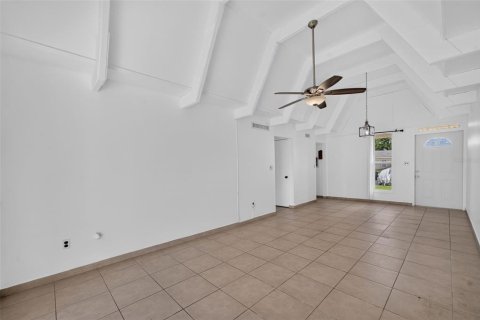 Villa ou maison à vendre à Lake Wales, Floride: 1 chambre, 60.2 m2 № 2217414 - photo 8