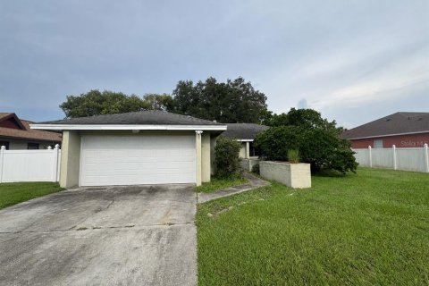 House in Orlando, Florida 3 bedrooms, 158.12 sq.m. № 2290466