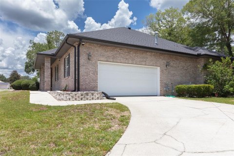 House in Gainesville, Florida 3 bedrooms, 186.64 sq.m. № 1808693 - photo 3