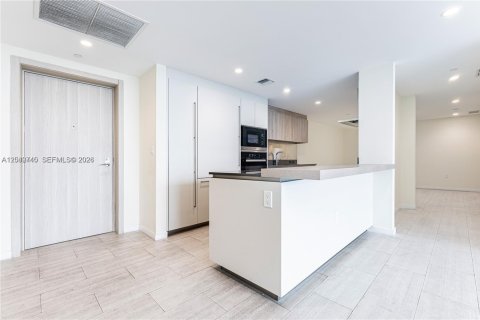 Condo in Miami, Florida, 3 bedrooms  № 2240153 - photo 7