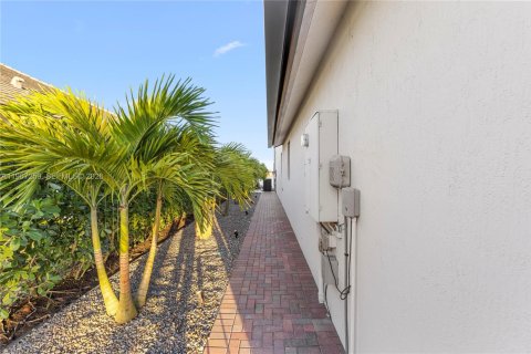 Casa en venta en Ave Maria, Florida, 4 dormitorios, 370.22 m2 № 2081376 - foto 21