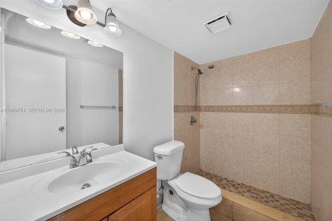 Купить кондоминиум в Корал-Спрингс, Флорида 3 спальни, 89.74м2, № 2057786 - фото 14