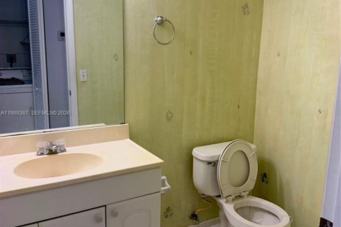 Touwnhouse à louer à Miami, Floride: 2 chambres, 112.41 m2 № 2051508 - photo 12