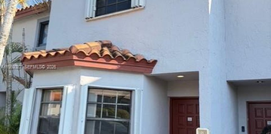 Touwnhouse à Miami, Floride 2 chambres, 112.41 m2 № 2051508