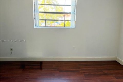 Touwnhouse à louer à Miami, Floride: 2 chambres, 112.41 m2 № 2051508 - photo 14