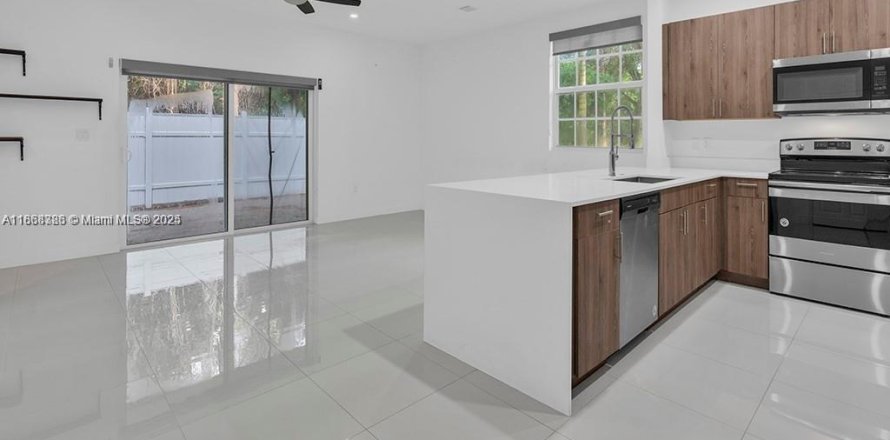 Condo à Delray Beach, Floride, 3 chambres  № 1979351