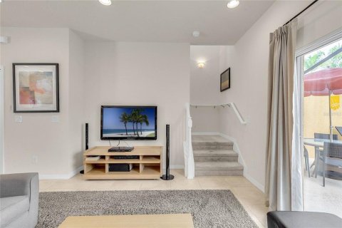 Touwnhouse à vendre à Kissimmee, Floride: 2 chambres, 107.86 m2 № 2324538 - photo 6