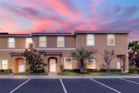 Townhouse in Kissimmee, Florida 2 bedrooms, 107.86 sq.m. № 2324538