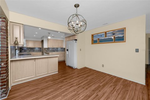Casa en venta en Seminole, Florida, 5 dormitorios, 233.74 m2 № 1725560 - foto 14