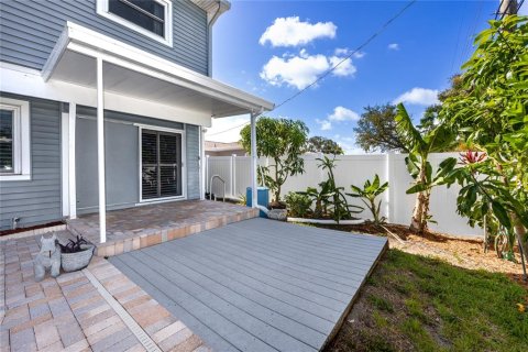 Casa en venta en Seminole, Florida, 5 dormitorios, 233.74 m2 № 1725560 - foto 24