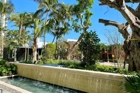 Condo in Miami Beach, Florida, 1 bedroom № 2014092 - photo 15