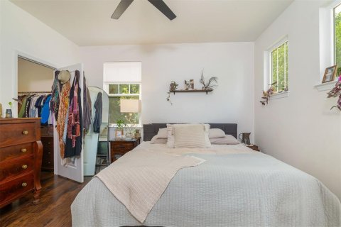 House in Gainesville, Florida 4 bedrooms, 169.92 sq.m. № 1879806 - photo 18