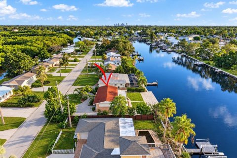 Villa ou maison à vendre à Saint Petersburg, Floride: 3 chambres, 129.32 m2 № 2416970 - photo 26