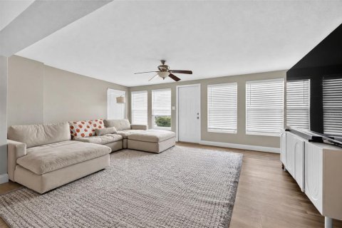 Villa ou maison à vendre à Saint Petersburg, Floride: 3 chambres, 129.32 m2 № 2416970 - photo 7