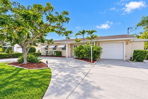 Villa ou maison à vendre à Saint Petersburg, Floride: 3 chambres, 129.32 m2 № 2416970 - photo 5