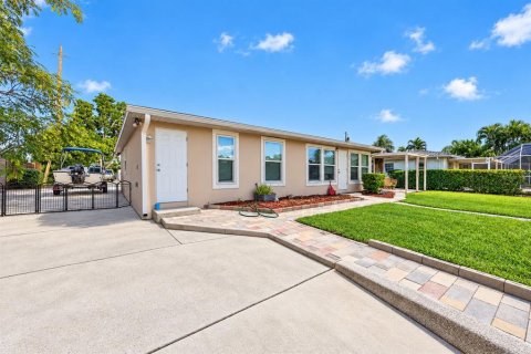 Villa ou maison à vendre à Saint Petersburg, Floride: 3 chambres, 129.32 m2 № 2416970 - photo 29