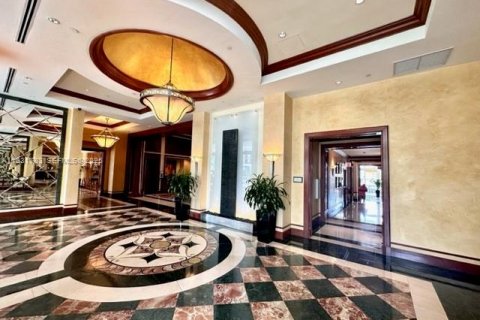 Copropriété à louer à Aventura, Floride: 3 chambres, 303.23 m2 № 1990366 - photo 5