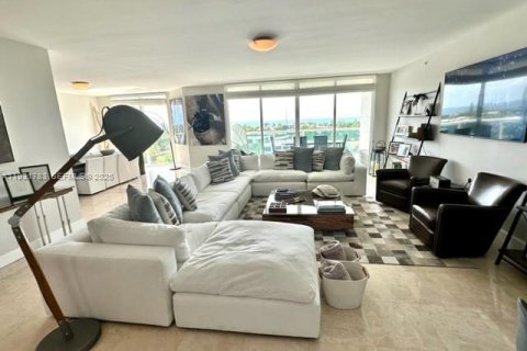 Copropriété à louer à Aventura, Floride: 3 chambres, 303.23 m2 № 1990366 - photo 17