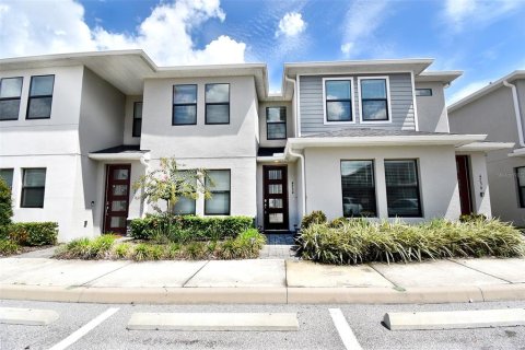 Townhouse in Kissimmee, Florida 3 bedrooms, 147.81 sq.m. № 2207776 - photo 9