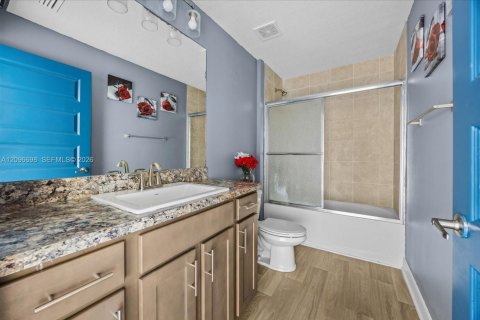 Villa ou maison à vendre à Port St. Lucie, Floride: 4 chambres, 177.26 m2 № 2406052 - photo 27