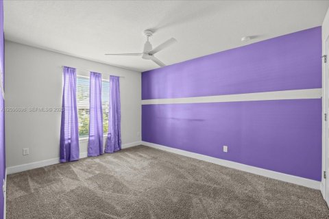 Villa ou maison à vendre à Port St. Lucie, Floride: 4 chambres, 177.26 m2 № 2406052 - photo 24