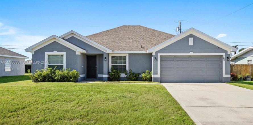 Villa ou maison à Port St. Lucie, Floride 4 chambres, 177.26 m2 № 2406052